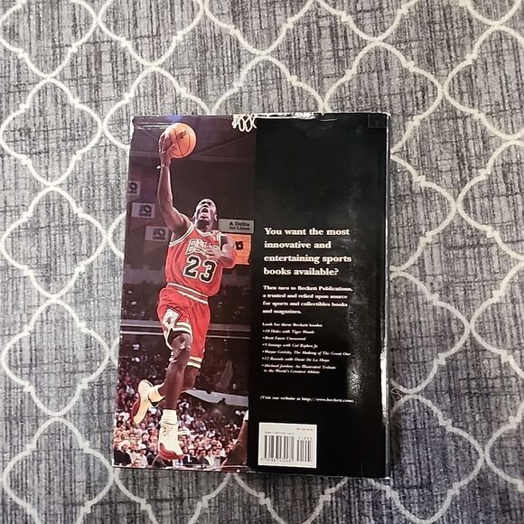 Michael Jordan 1st edition book - Picture 5 of 8